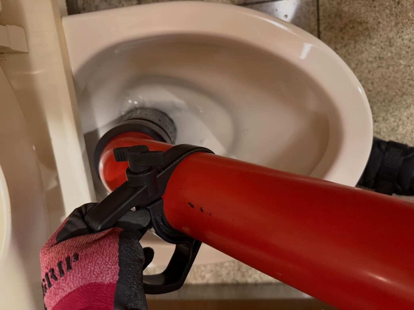 🚨【トイレが流れない…それ、放置NGです】🚨
